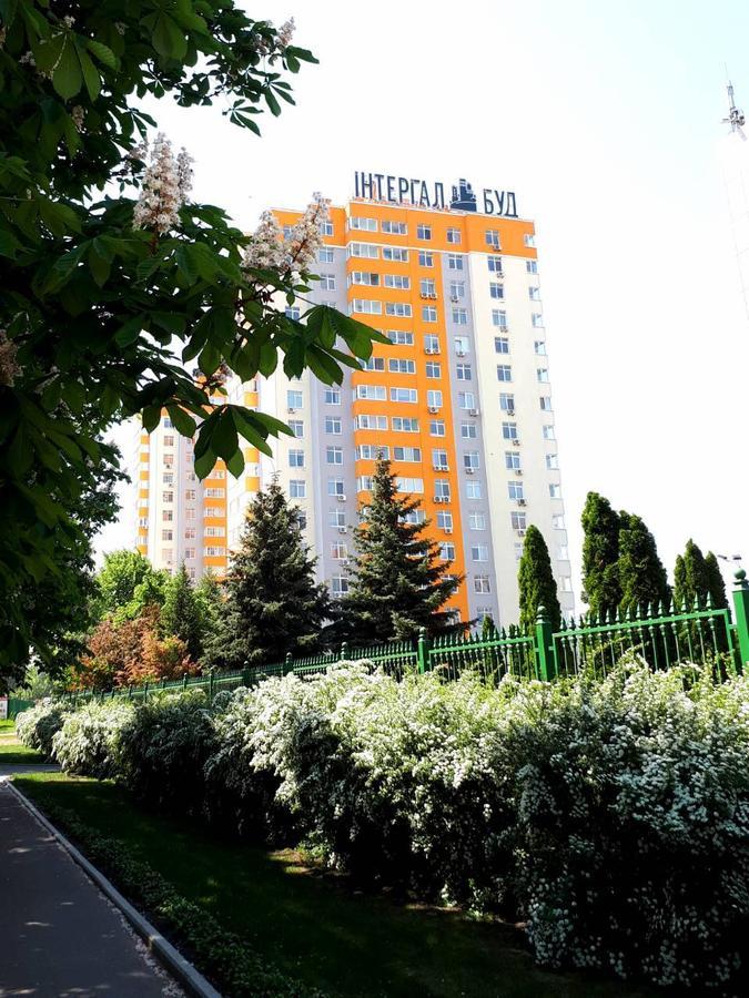 Стильна Та Простора Квартира 基輔 外观 照片