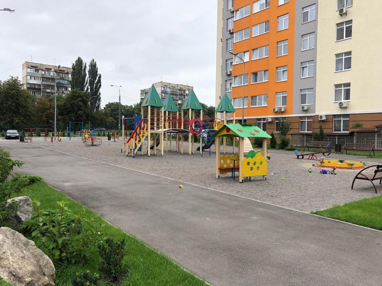 Стильна Та Простора Квартира 基輔 外观 照片